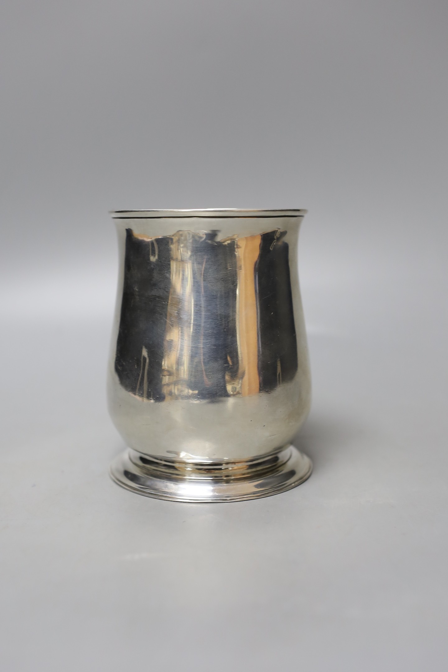 A George II silver baluster mug, Shaw & Priest, London, 175, 11.5cm, 10.5oz (a.f.).